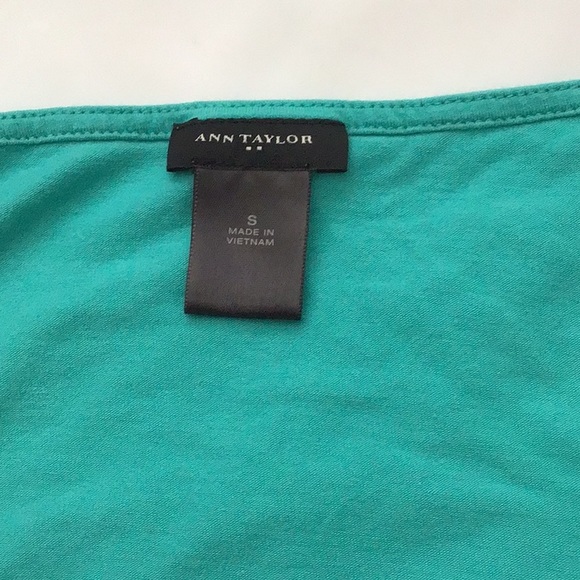 Ann Taylor Short Sleeve Top - Picture 2 of 4